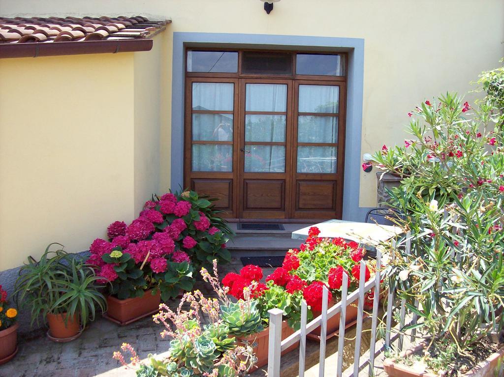 Casa Amedeo Apartment Chianni Bilik gambar